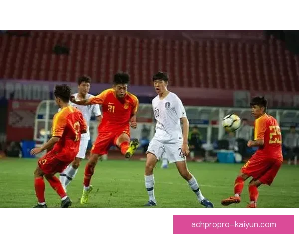 金玟哉接任韩国队长后表现值得关注，期待其在国际赛事中的领导力。